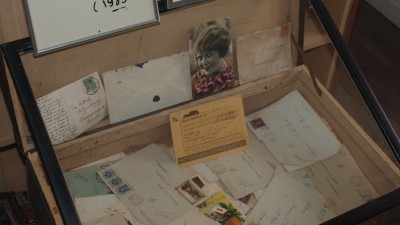 Brieven uit de oorlog gevonden in koffer bij sloopwerkzaamheden Brieven uit de oorlog gevonden in koffer bij sloopwerkzaamheden