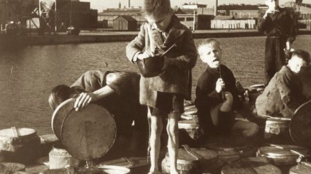 Kinderen in de oorlog Kinderen in de oorlog